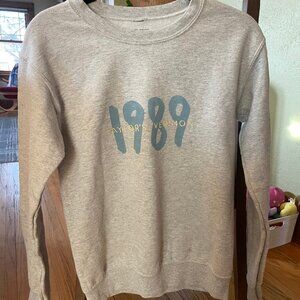 Taylor Swift 1989 Sweatshirt